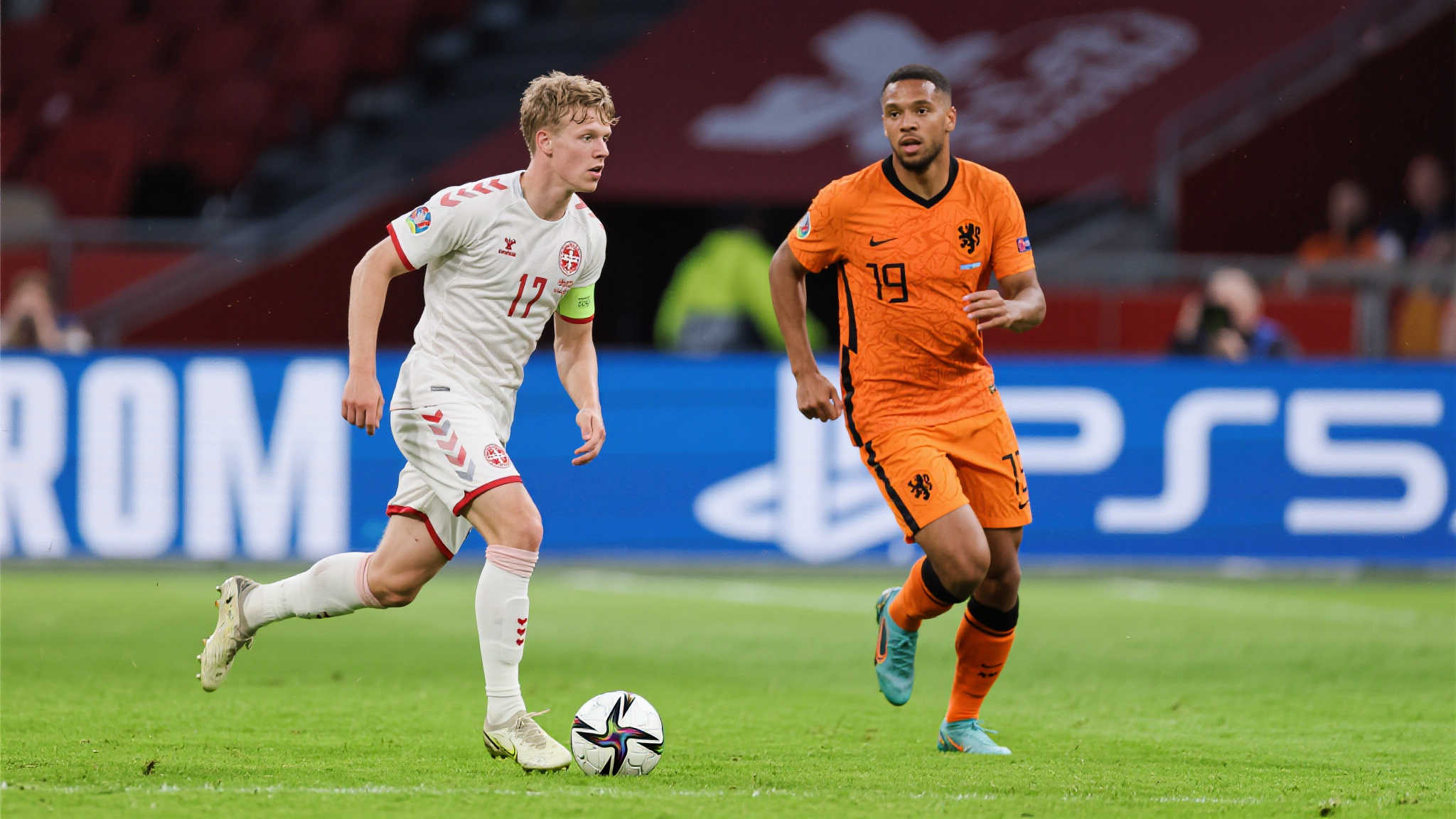 世俱杯每日趣评:马竞前锋化身霍伊伦,震撼全场 世俱杯每日趣评:马竞前锋化身霍伊伦,震撼全场